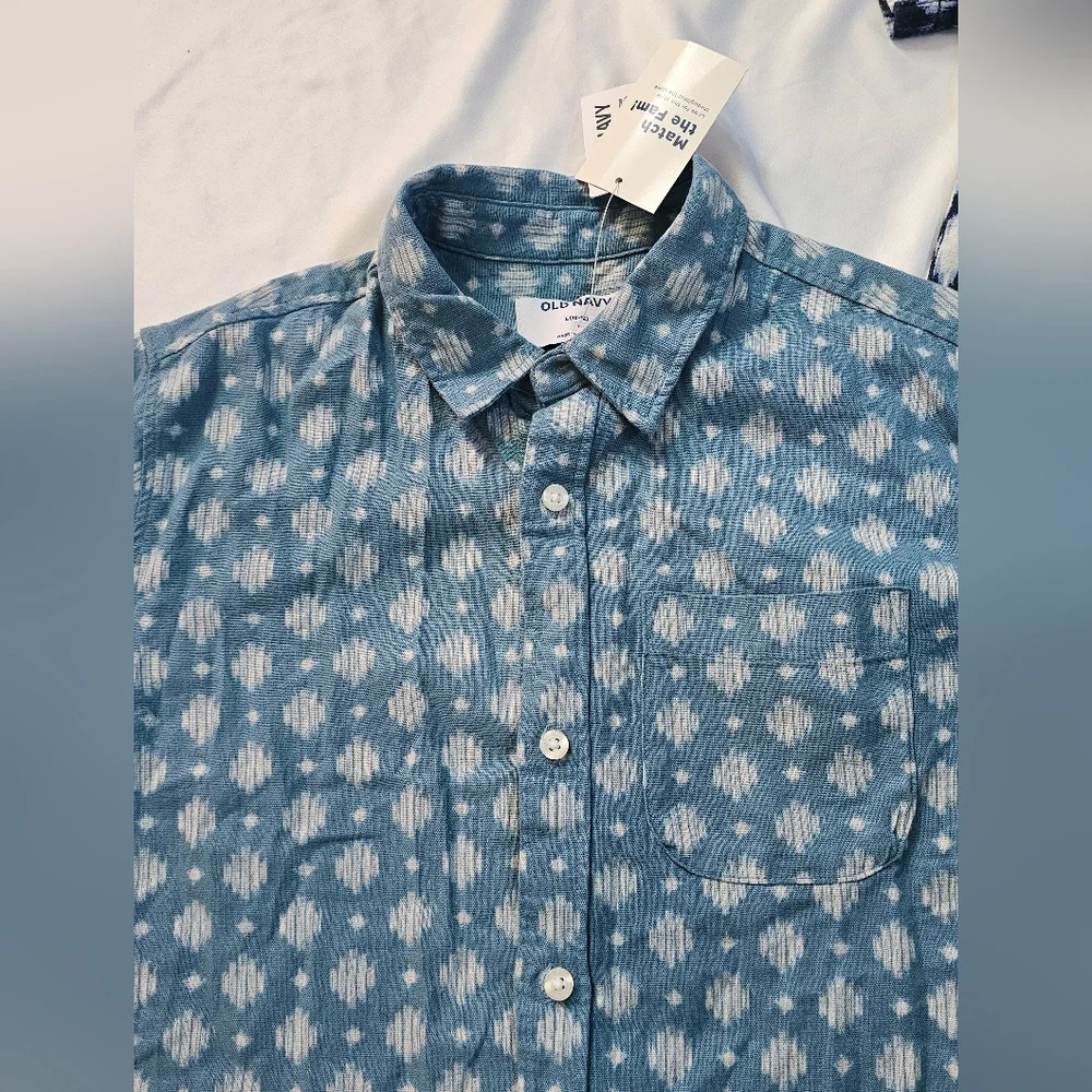Two Boys' Short-Sleeve Button Down Shirts- Ikat-Geo- Gap/Old Navy-Size Large